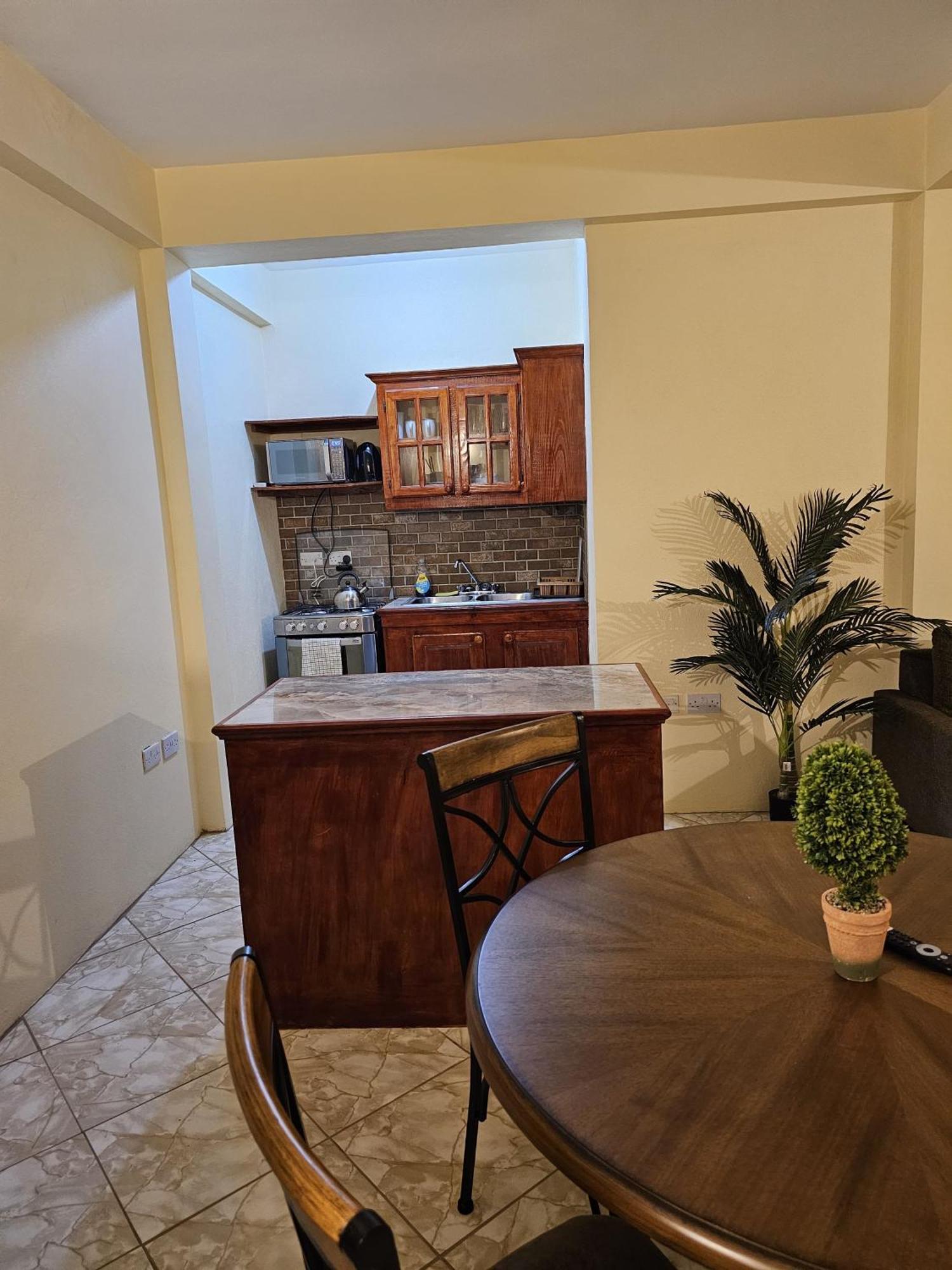Castle Berry Apartments Kingstown Bagian luar foto